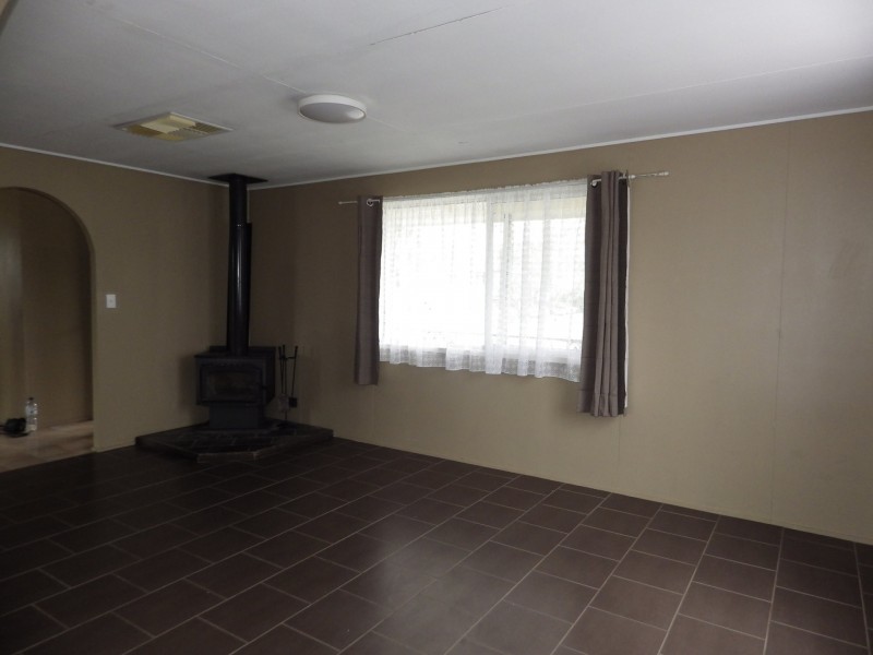 20 Elmer Street, Roma QLD 4455