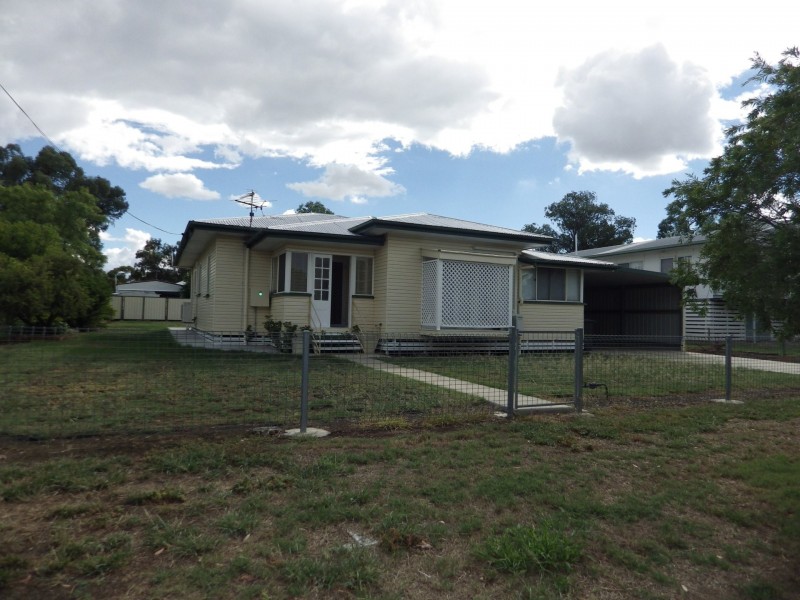 7 Eva Street, Roma QLD 4455