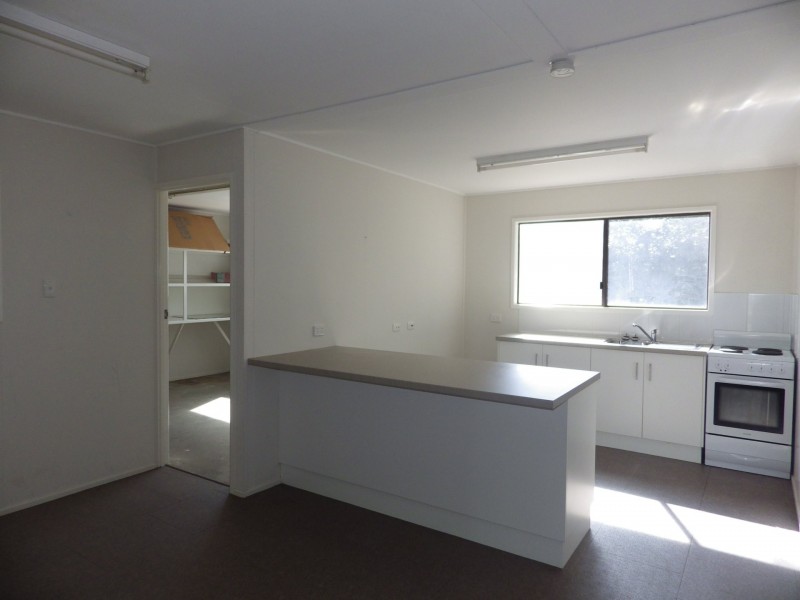 57-59 Northern Road, Roma QLD 4455