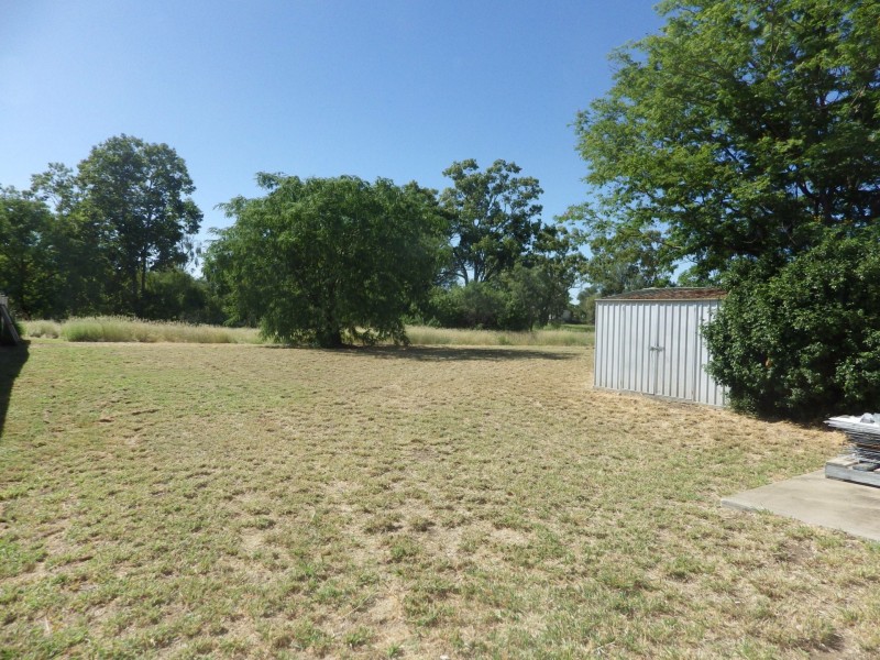 57-59 Northern Road, Roma QLD 4455