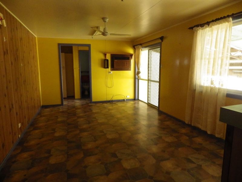 92 Quintin Street, Roma QLD 4455