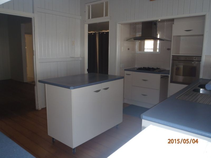 195 McDowall Street, Roma QLD 4455