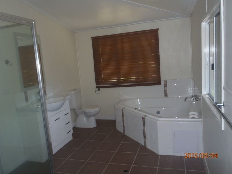 195 McDowall Street, Roma QLD 4455