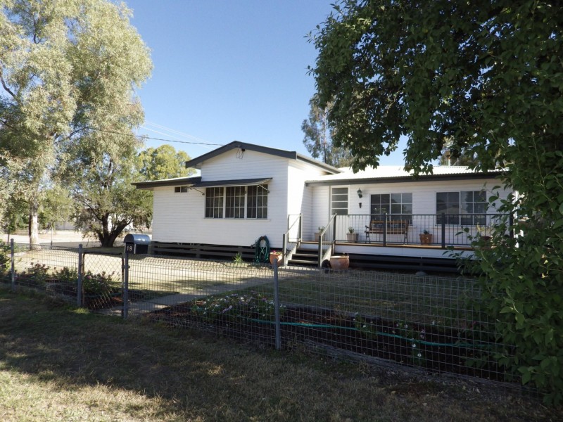 19 Crawford Street, Roma QLD 4455