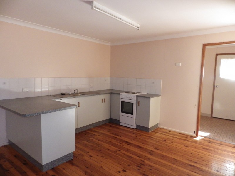 3 Timbury Street, Roma QLD 4455