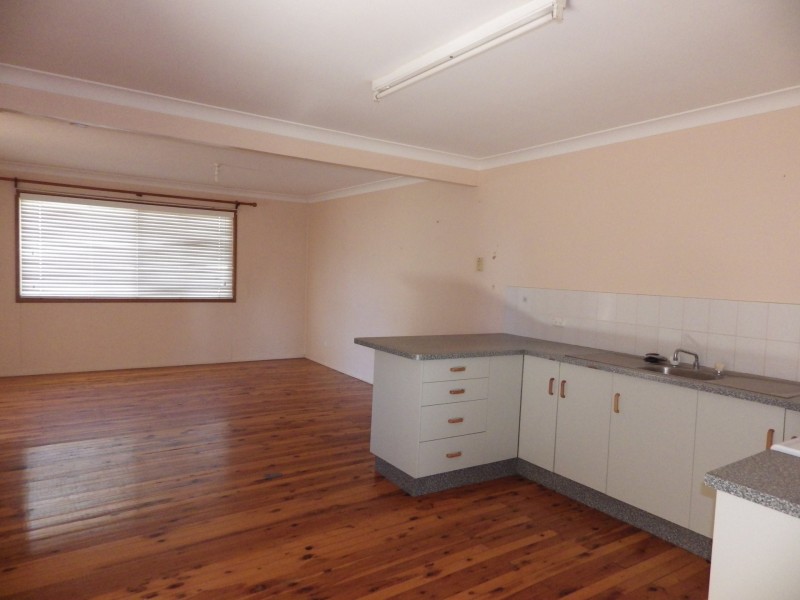 3 Timbury Street, Roma QLD 4455