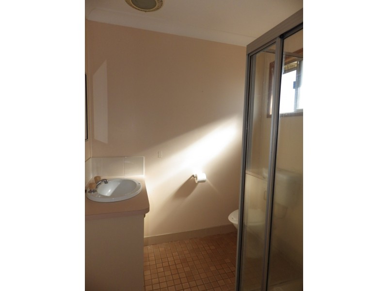 3 Timbury Street, Roma QLD 4455