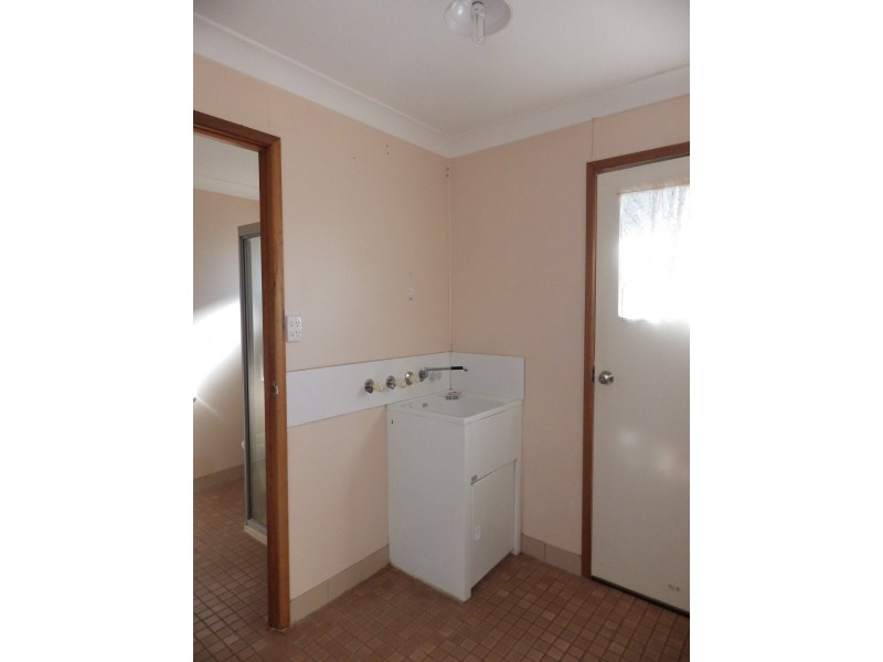 3 Timbury Street, Roma QLD 4455