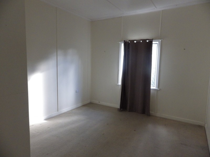 19 Timbury Street, Roma QLD 4455