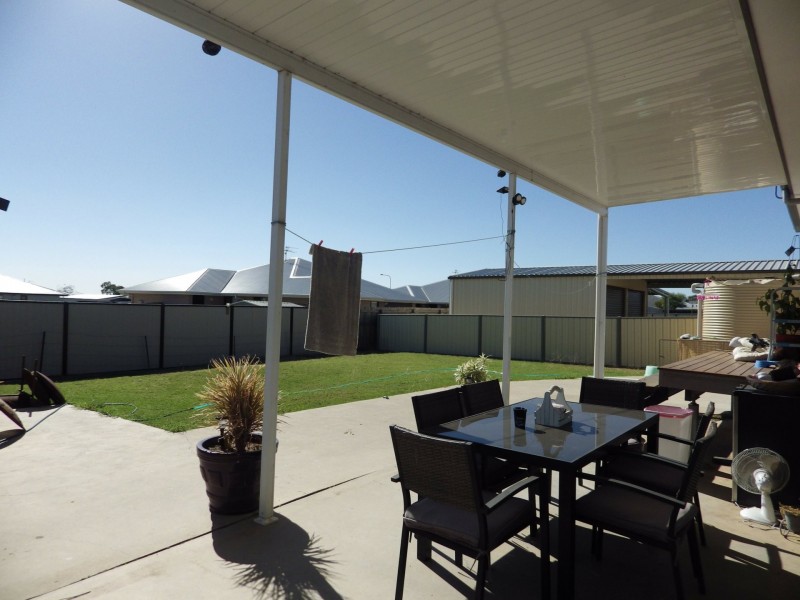 31 Robusta Drive, Roma QLD 4455