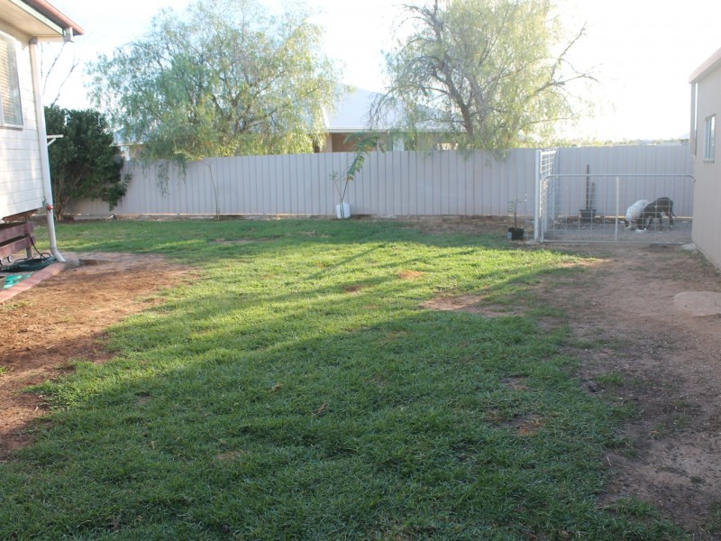 13 Karalee Court, Roma QLD 4455