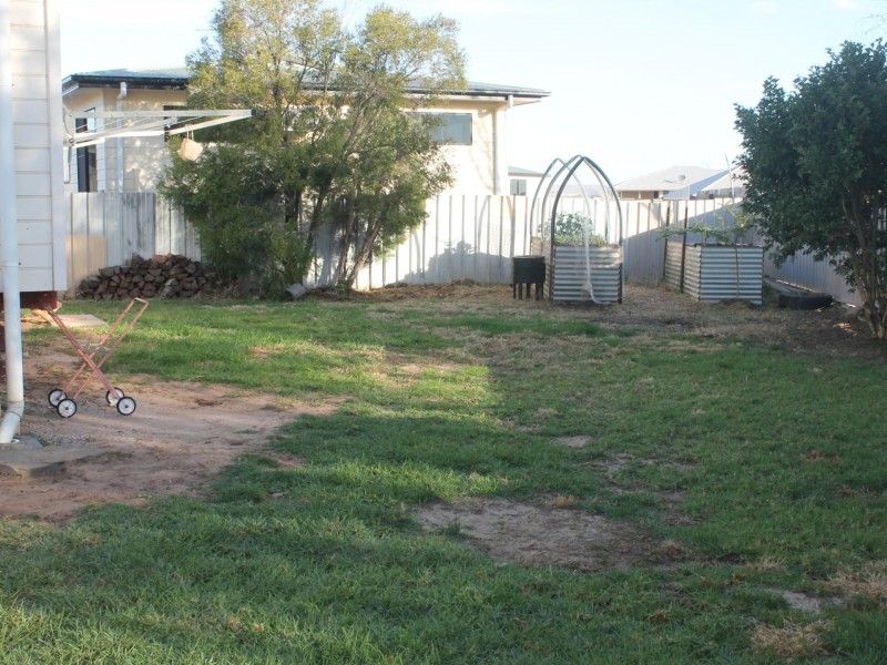 13 Karalee Court, Roma QLD 4455