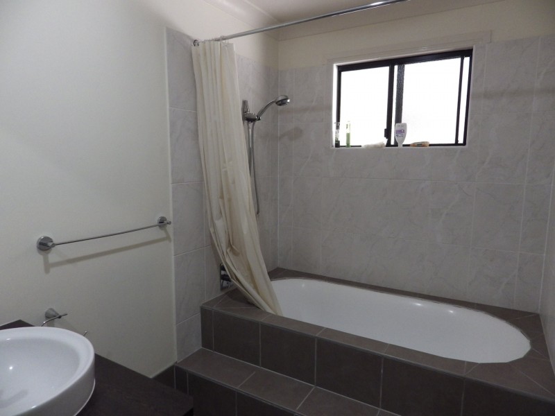 7 Felicity Court, Roma QLD 4455