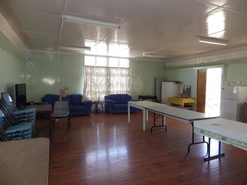 35 William Street, Surat QLD 4417