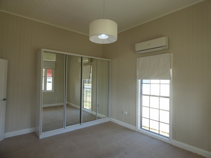 22 Feather Street, Roma QLD 4455