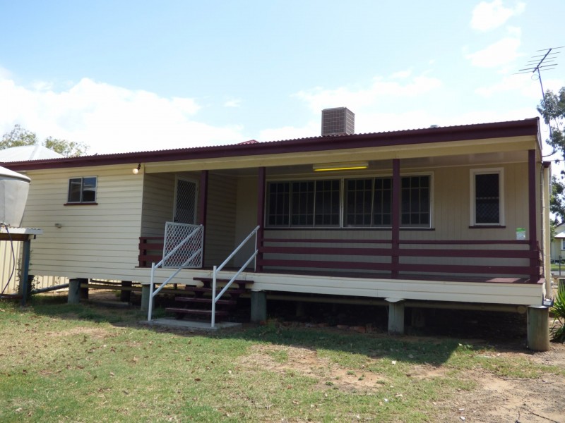 22 Feather Street, Roma QLD 4455