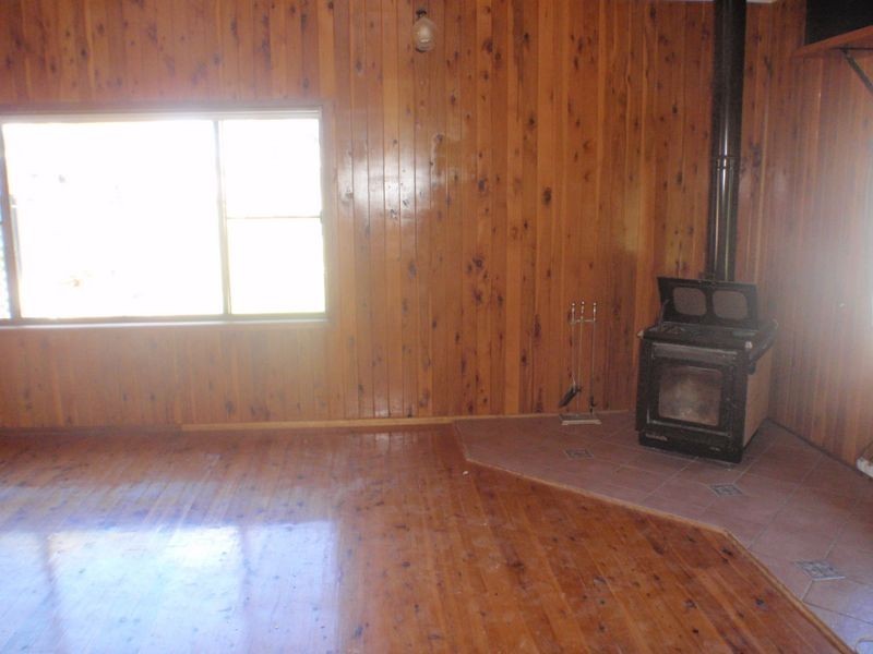 42 Clayton Road, Roma QLD 4455