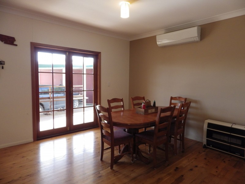 27 Karalee Court, Roma QLD 4455