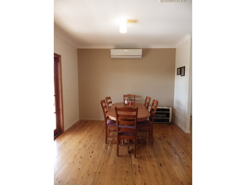 27 Karalee Court, Roma QLD 4455