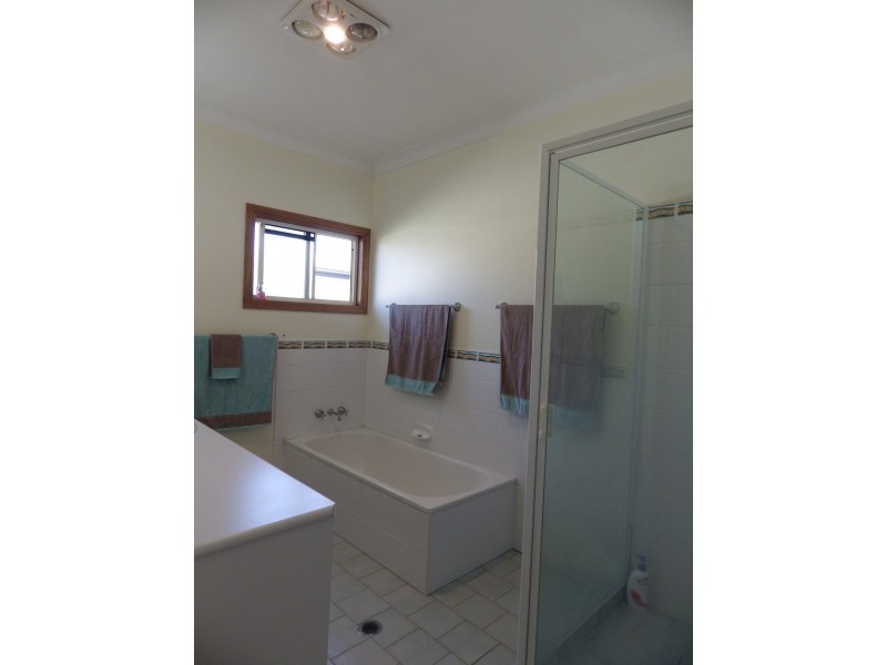 27 Karalee Court, Roma QLD 4455