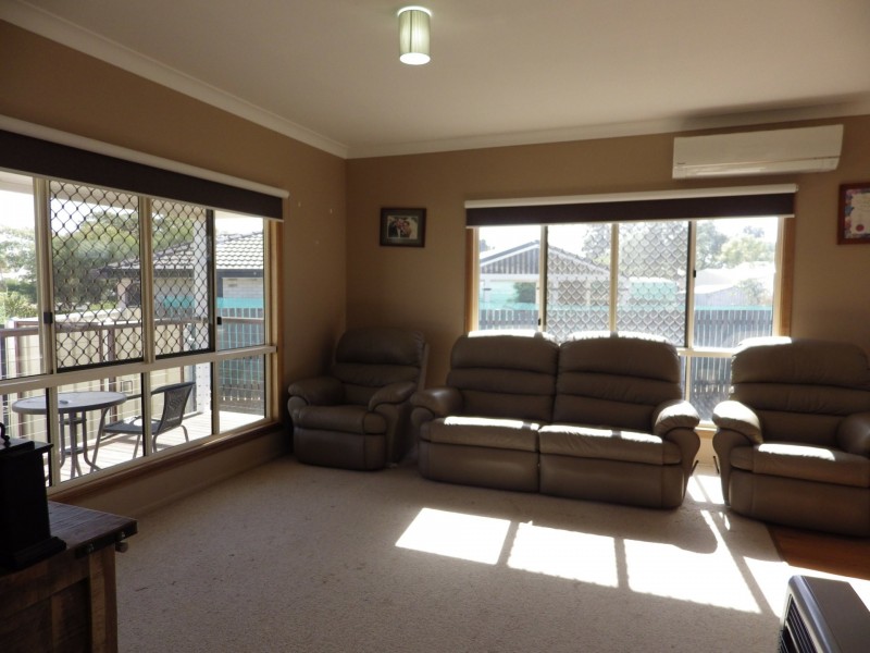 27 Karalee Court, Roma QLD 4455