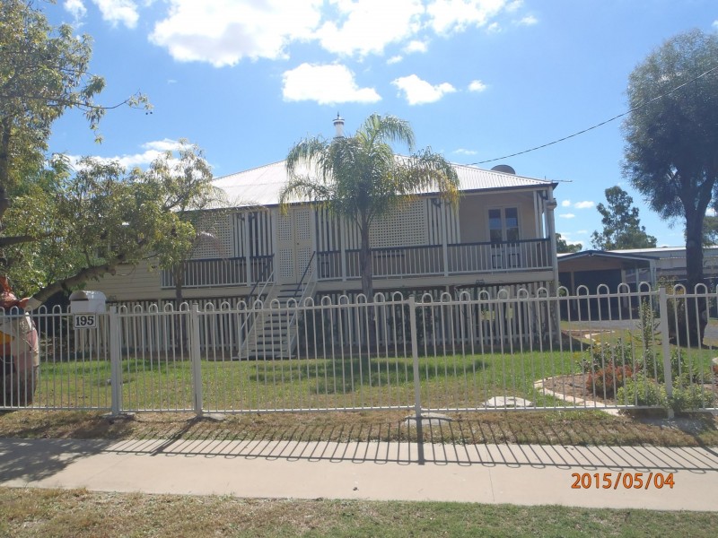 195 McDowall Street, Roma QLD 4455