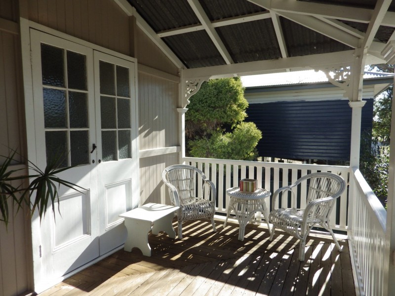 12 Lovell Street, Roma QLD 4455