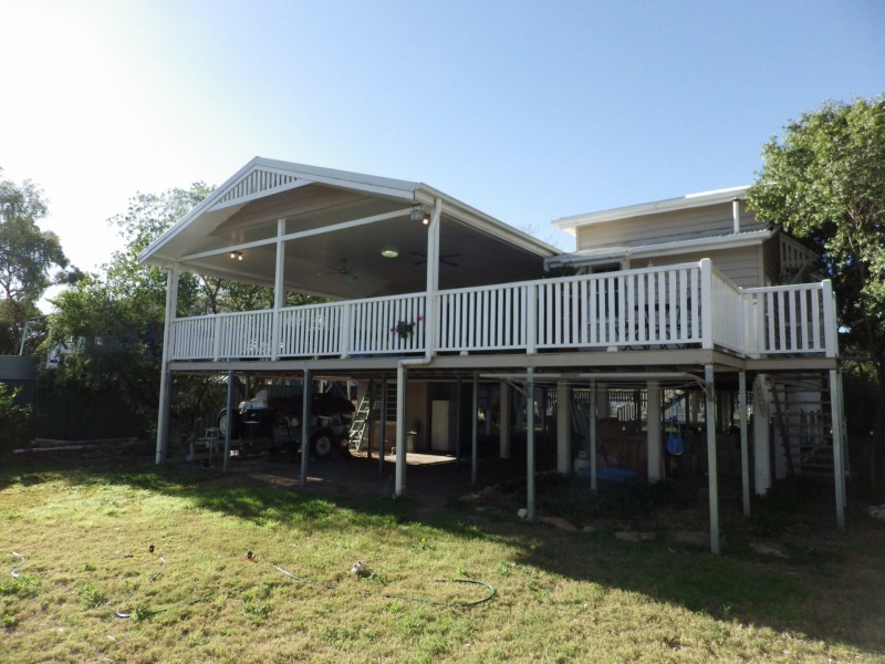 12 Lovell Street, Roma QLD 4455