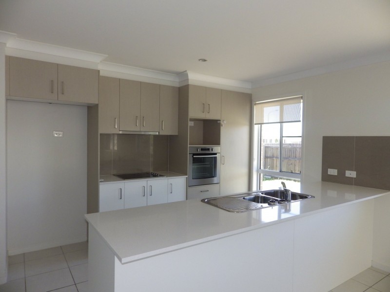 53 Wheeler Drive, Roma QLD 4455