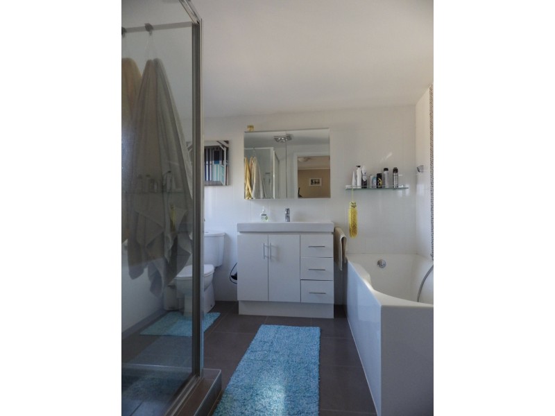 80 Leabrae Road, Wallumbilla QLD 4428