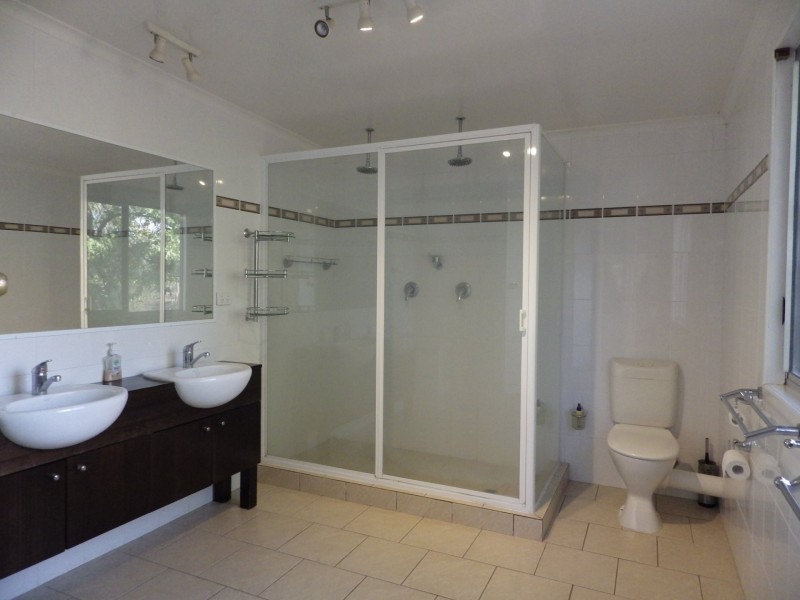 719 Bungeworgorai Lane, Roma QLD 4455