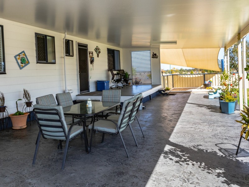 144 Bourne Drive, Roma QLD 4455