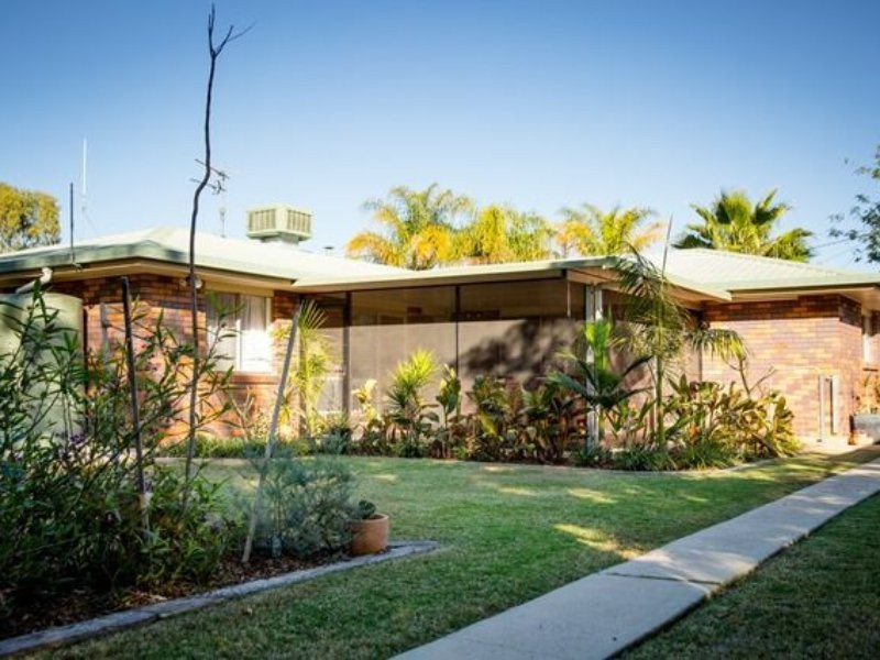 9 Rosedale Close, Roma QLD 4455