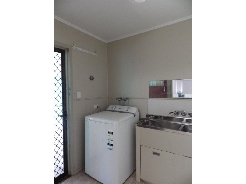 16 Howard Street, Roma QLD 4455