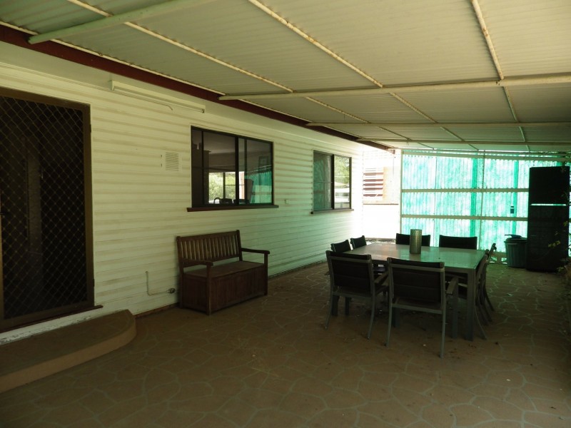 16 Howard Street, Roma QLD 4455