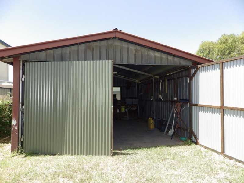 16 Howard Street, Roma QLD 4455