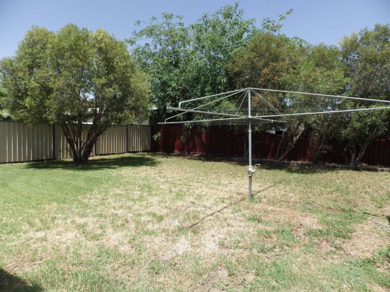 16 Howard Street, Roma QLD 4455
