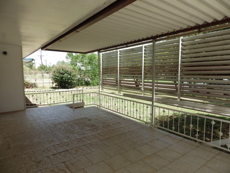 16 Howard Street, Roma QLD 4455