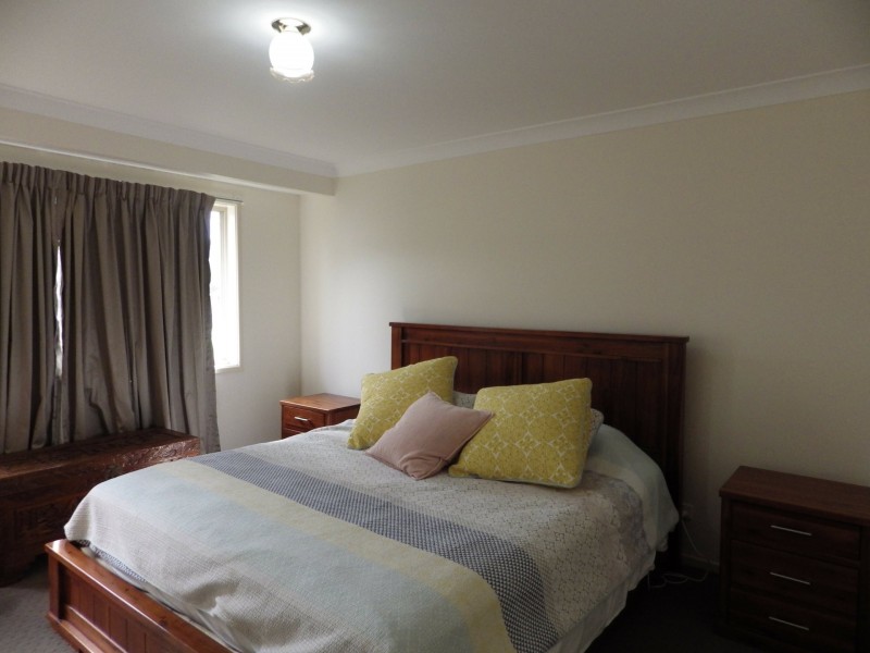 2 Alexander Avenue, Roma QLD 4455