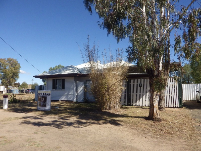 11 Major Street, Roma QLD 4455