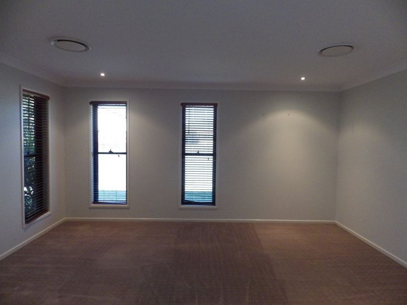 5 Lockyer Crescent, Roma QLD 4455