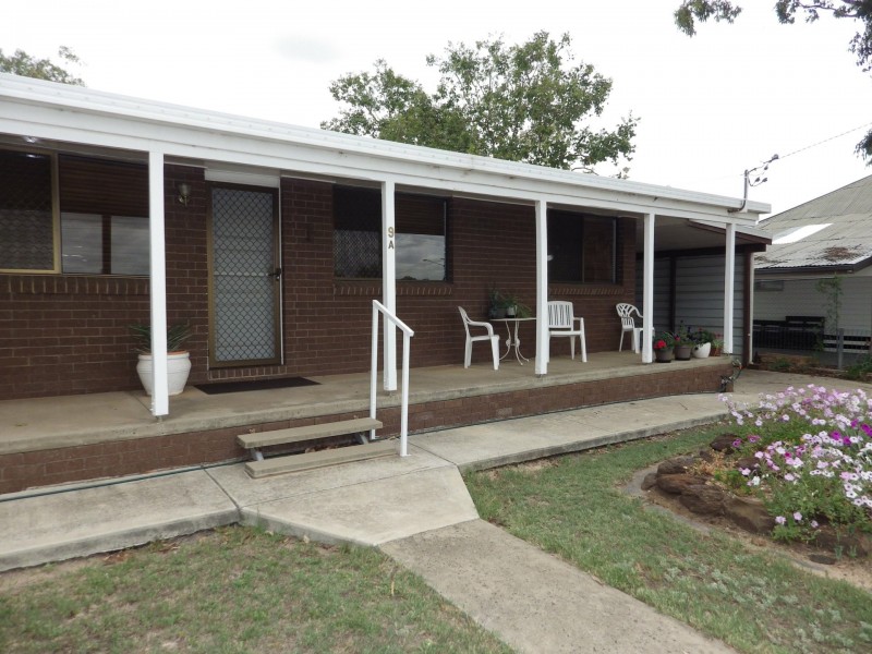 9a Albert Street, Roma QLD 4455