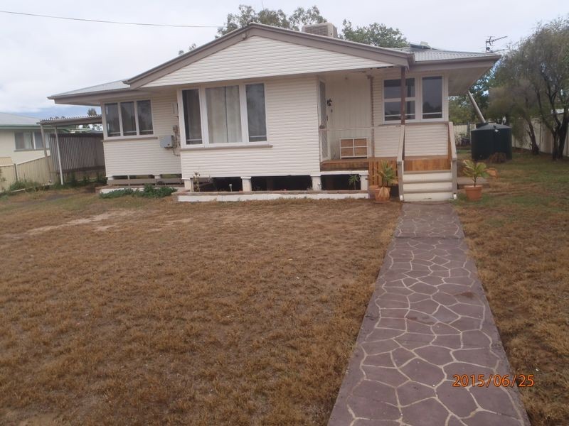 17 Downs Street, Roma QLD 4455