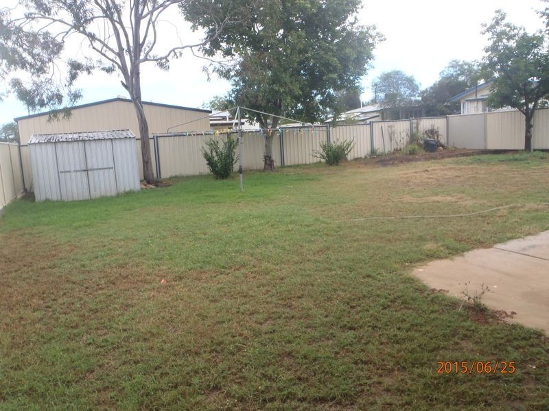 17 Downs Street, Roma QLD 4455