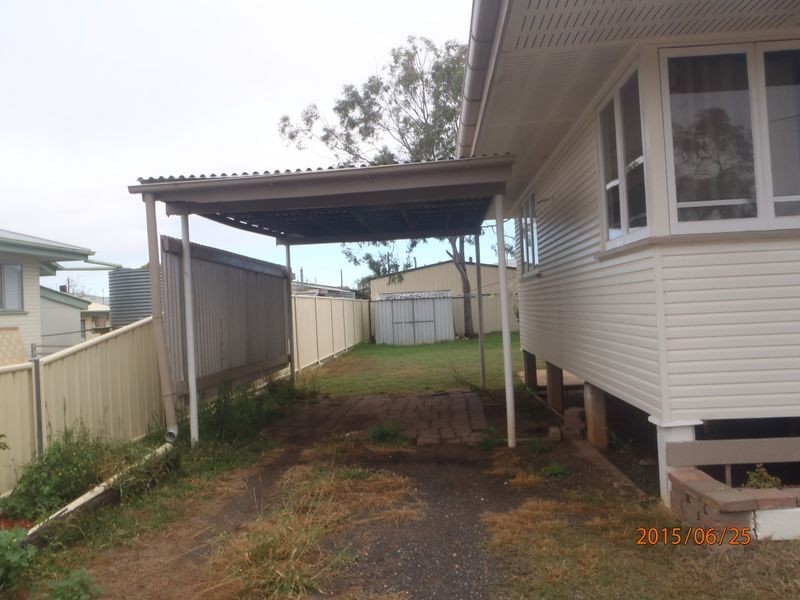17 Downs Street, Roma QLD 4455
