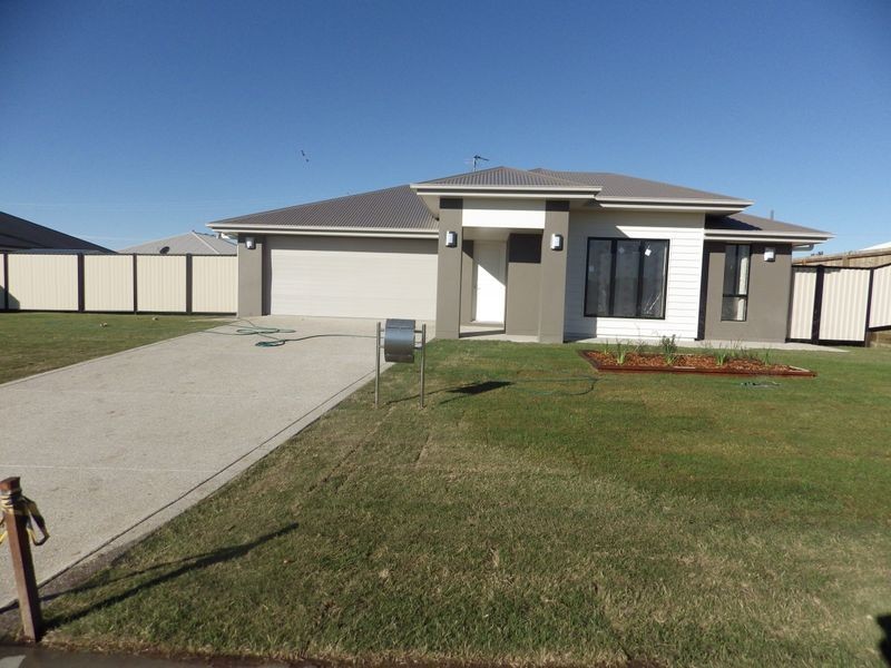 83 Wheeler Drive, Roma QLD 4455