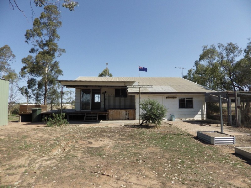 236 Bassett Lane, Roma QLD 4455