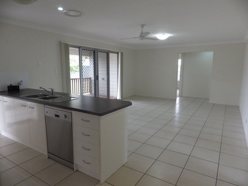 4 Webb Court, Roma QLD 4455