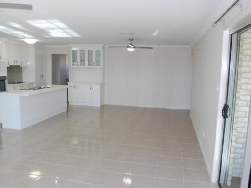 1 Edna Street, Roma QLD 4455