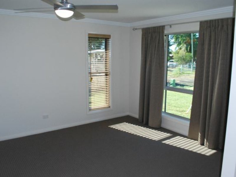 1 Edna Street, Roma QLD 4455